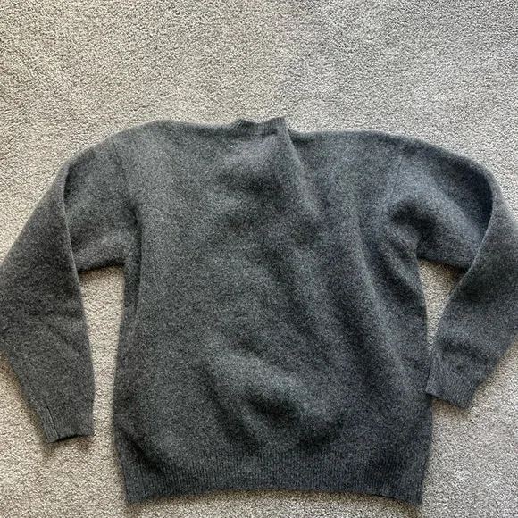 Vintage J.Crew lambswool sweater, size large - Picture 3 of 4